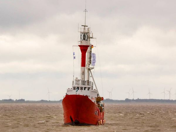 Produktbild: CALVENDO Puzzle Feuerschiff Borkum Riff auf dem Dollart | 1000 Teile Lege-Gr&ouml;&szlig;e 64x48cm Foto-Puzzle f&uuml;r gl&uuml;ckliche Stunden