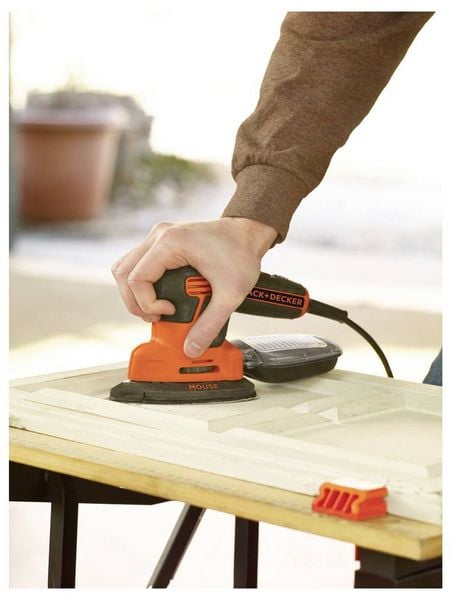 Produktbild: Black & Decker KA2000-QS Deltaschleifer mit Zubeh&ouml;r 120W