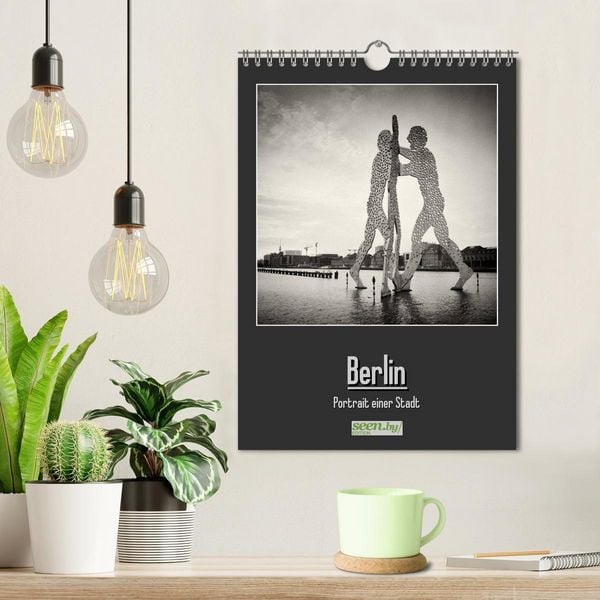 Produktbild: Berlin - Portrait einer Stadt (Wandkalender 2026 DIN A4 hoch), CALVENDO Monatskalender
