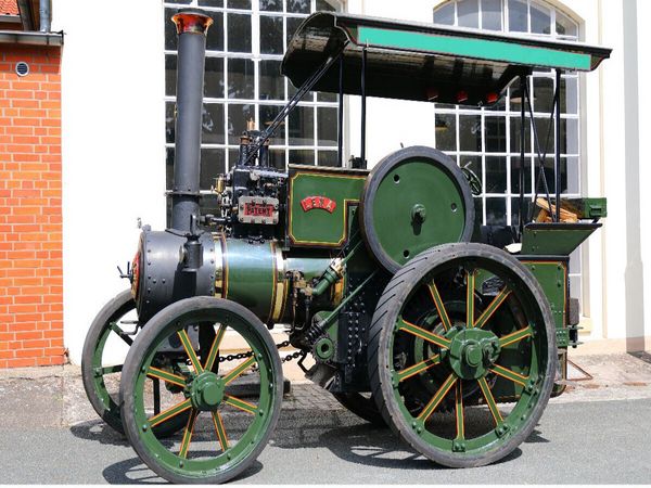 Produktbild: CALVENDO Puzzle Dampftraktor Lena von Wallis u. Steevens, Hampshire, GB, Fabriknummer 2811, Baujahr 1905, Gewicht 3 t. | 1000 Teile Lege-Gr&ouml;&szlig;e 64x48cm
