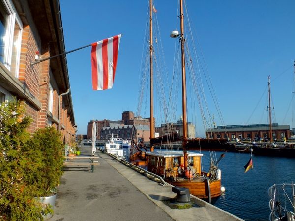 Produktbild: Wismars Farben im Alten Hafen der Hansestadt (Puzzle)