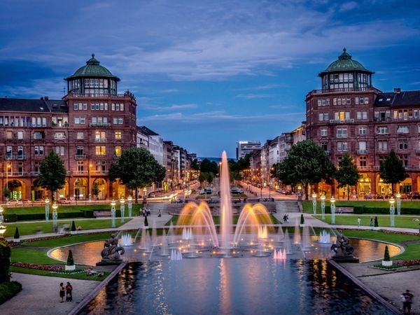 Produktbild: CALVENDO Puzzle Wasserspiele am Friedrichsplatz | 1000 Teile Lege-Gr&ouml;&szlig;e 64x48cm Foto-Puzzle f&uuml;r gl&uuml;ckliche Stunden