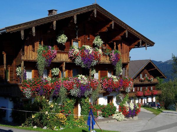Produktbild: CALVENDO Puzzle Der heimatliche Bauernhof | 1000 Teile Lege-Gr&ouml;&szlig;e 64x48cm Foto-Puzzle f&uuml;r gl&uuml;ckliche Stunden
