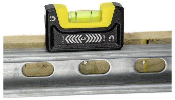 Produktbild: C.K T3483 Taschenwasserwaage mit Magnet 67mm 0.5 mm/m
