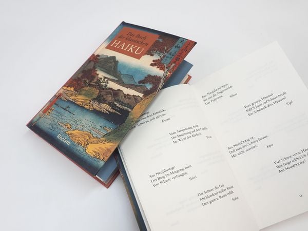 Produktbild: Das Buch der klassischen Haiku. Japanische Dreizeiler