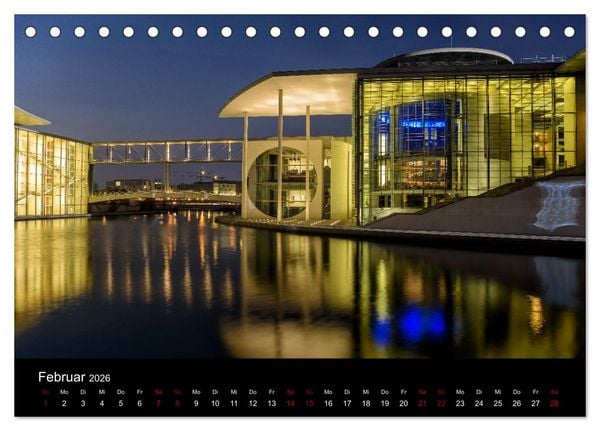 Produktbild: Eine Reise durch Berlin bei Nacht (Tischkalender 2026 DIN A5 quer), CALVENDO Monatskalender
