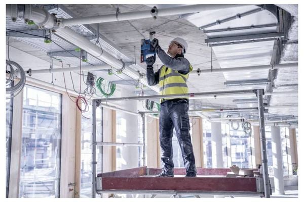 Produktbild: Bosch Professional GBH 18V-22 SDS-Plus-Akku-Bohrhammer 18 V 4 Ah Li-Ion inkl. 2. Akku, inkl. Ladeger&auml;t, inkl. Koffer