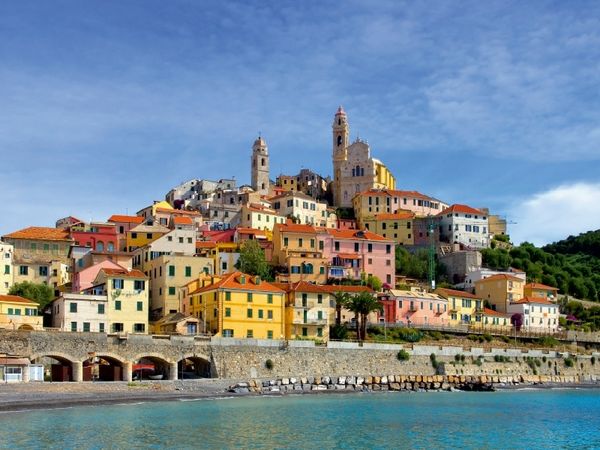 Produktbild: CALVENDO Puzzle Strand und Altstadt von Cervo | 1000 Teile Lege-Gr&ouml;&szlig;e 64x48cm Foto-Puzzle f&uuml;r gl&uuml;ckliche Stunden
