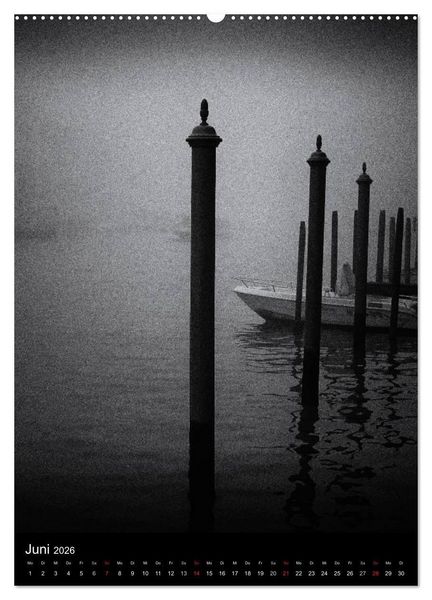 Produktbild: Venice Noir - Das etwas andere Venedig (hochwertiger Premium Wandkalender 2026 DIN A2 hoch), Kunstdruck in Hochglanz
