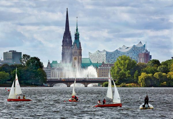 Produktbild: HAMBURG 2027. 3-Monats-Tischkalender