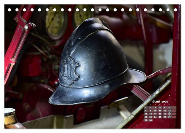 Produktbild: Historische Feuerwehrhelme (Tischkalender 2026 DIN A5 quer), CALVENDO Monatskalender