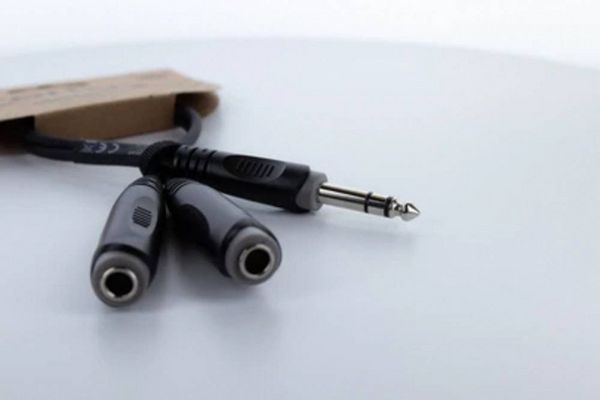 Produktbild: Cordial 14882 Klinke Audio Y-Adapter [1x Klinkenstecker 6.3mm (stereo) - 2x Klinkenbuchse 6.3mm (stereo)] 0.30m Schwarz