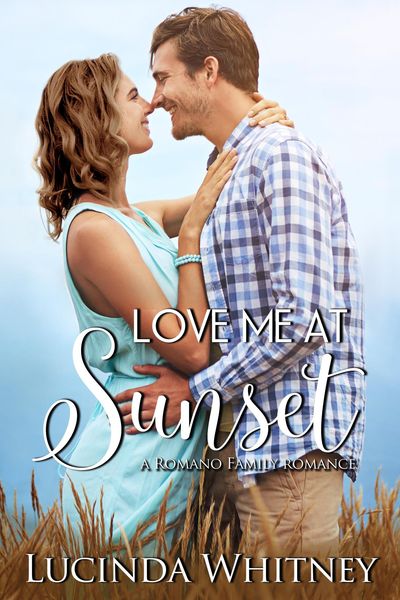 Produktbild: Love Me at Sunset (Romano Family, #3)
