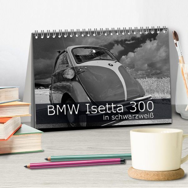 Produktbild: BMW Isetta 300 in schwarzwei&szlig; (Tischkalender 2025 DIN A5 quer), CALVENDO Monatskalender