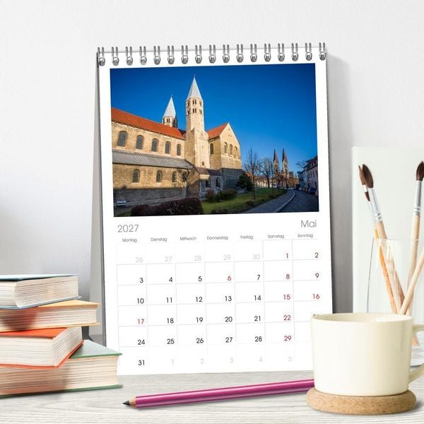 Produktbild: Tischplaner 2027 - Halberstadt Altstadtarchitektur unweit des Harzes (A5 Tischkalender zum Aufstellen) CALVENDO