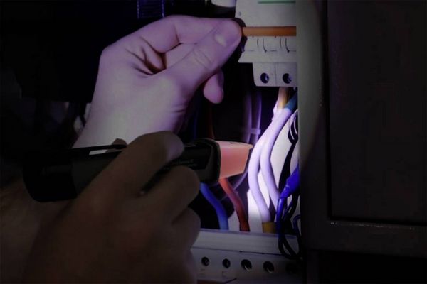 Produktbild: VOLTCRAFT MS-520 Ber&uuml;hrungsloser Spannungspr&uuml;fer CAT IV 1000V LED, Akustik