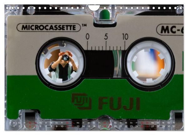 Produktbild: H&ouml;her, schneller, kleiner - Miniaturen in unserem Alltag (Wandkalender 2026 DIN A4 quer), CALVENDO Monatskalender