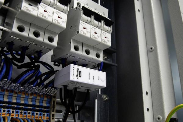 Produktbild: Shelly 3EM-63W Gen3 Stromz&auml;hler