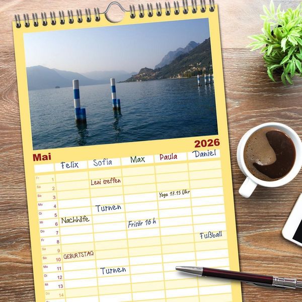 Produktbild: Familienplaner 2026 - Romantischer Lago d'Iseo mit 5 Spalten (Wandkalender, 21 x 45 cm) CALVENDO