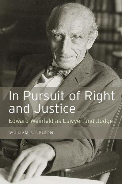 Produktbild: In Pursuit of Right and Justice