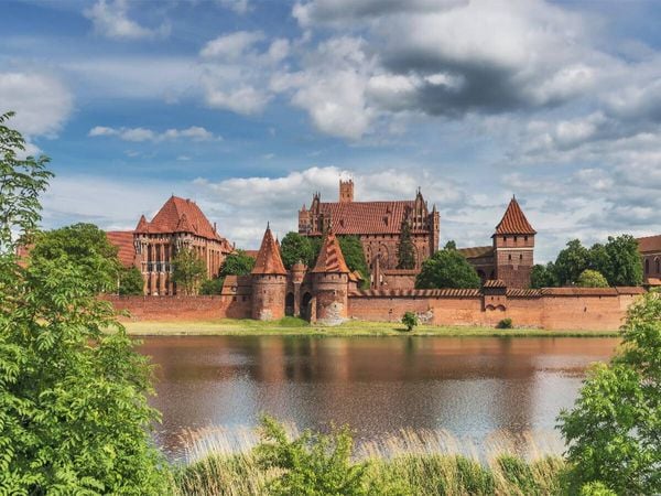 Produktbild: CALVENDO Puzzle Marienburg Polen | 1000 Teile Lege-Gr&ouml;&szlig;e 64x48cm Foto-Puzzle f&uuml;r gl&uuml;ckliche Stunden