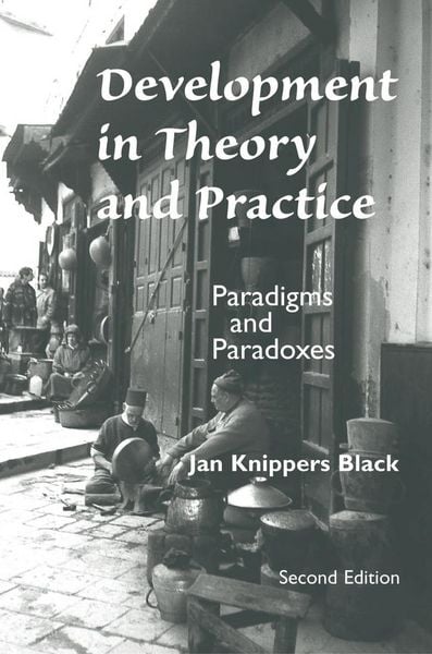 Produktbild: Development In Theory And Practice
