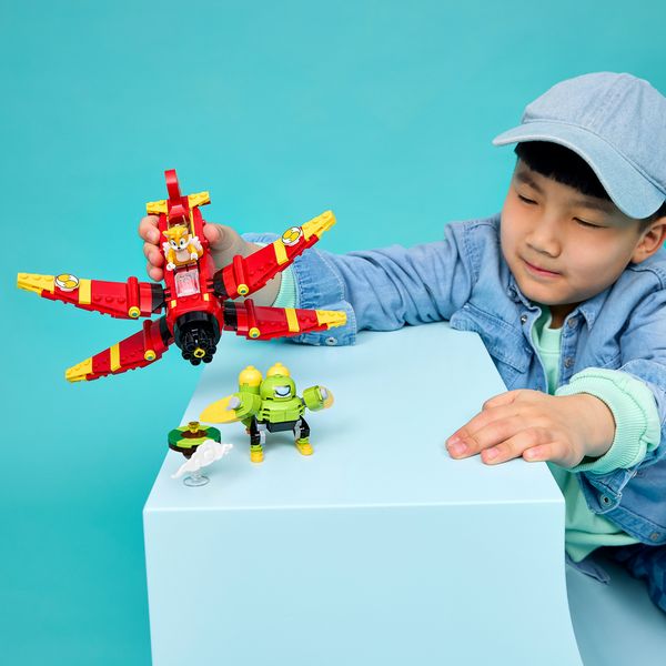 Produktbild: LEGO Sonic the Hedgehog Tails&lsquo; Tornado-1 baubarer Spielzeugflieger 77119