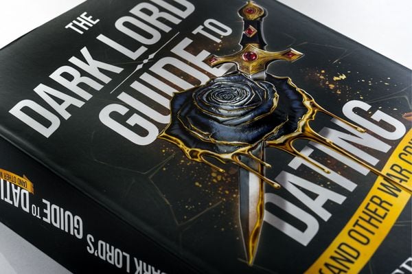Produktbild: The Dark Lord's Guide to Dating (and Other War Crimes)