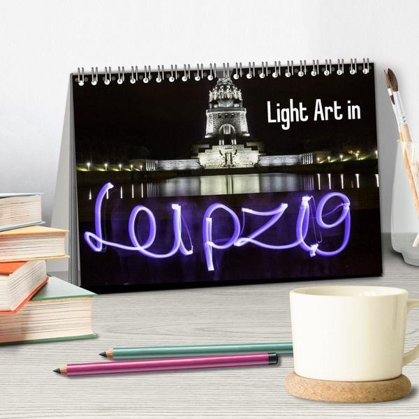 Produktbild: Light Art in Leipzig (Tischkalender 2026 DIN A5 quer), CALVENDO Monatskalender