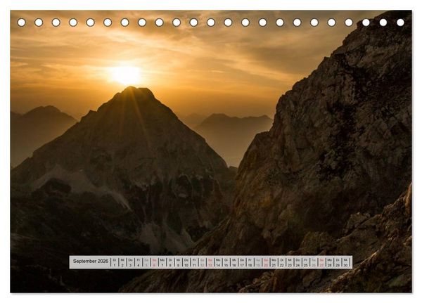 Produktbild: Berge im Licht der Sonne (Tischkalender 2026 DIN A5 quer), CALVENDO Monatskalender