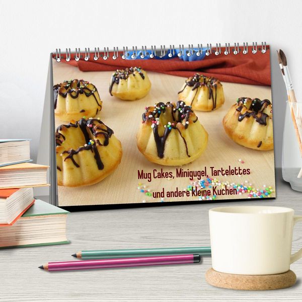 Produktbild: Mug Cakes, Minigugel, Tartelettes und andere kleine Kuchen (Tischkalender 2026 DIN A5 quer), CALVENDO Monatskalender
