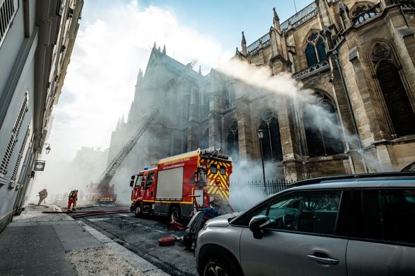 Produktbild: Notre-Dame in Flammen