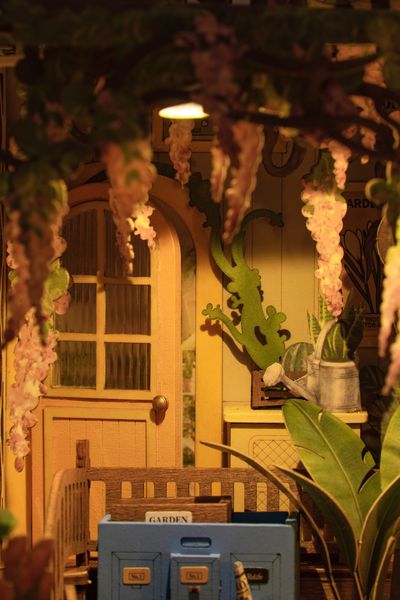 Book Nook DYI Bücherecke Garden House