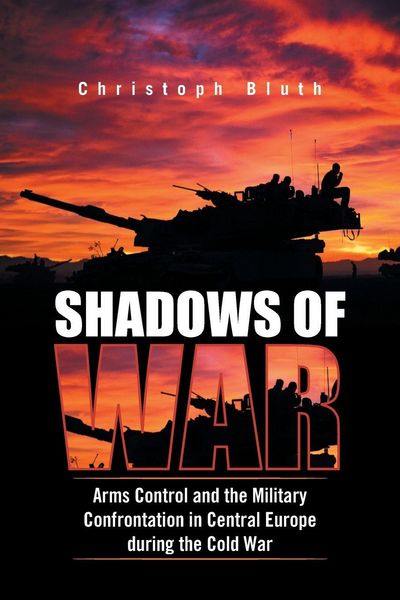 Produktbild: Shadows of War