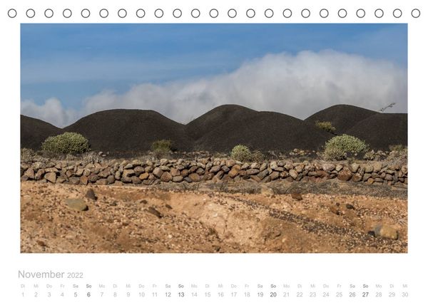 Produktbild: Asche unter den F&uuml;&szlig;en - Lanzarote (Tischkalender 2022 DIN A5 quer)