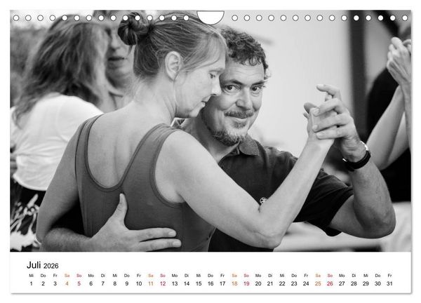Produktbild: Tango Argentino - Paare beim Tanz auf &ouml;ffentlichen Pl&auml;tzen (Wandkalender 2026 DIN A4 quer), CALVENDO Monatskalender