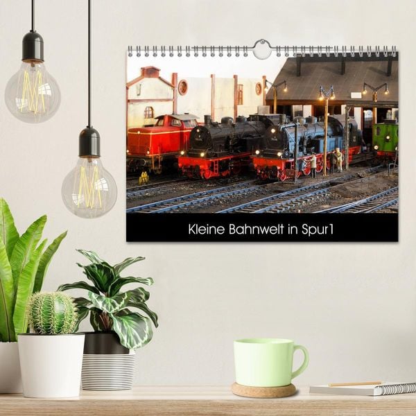 Produktbild: Kleine Bahnwelt in Spur 1 (Wandkalender 2026 DIN A4 quer), CALVENDO Monatskalender