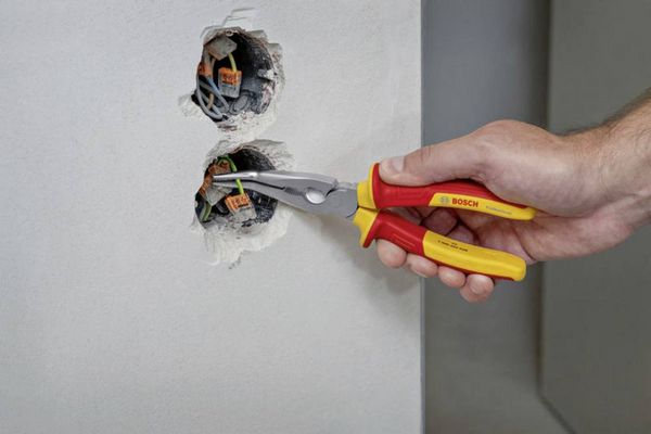 Produktbild: Bosch Professional 1600A02NE4 VDE Spitzzange