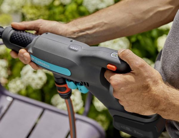 GARDENA AquaClean 24/18 Ready-To-Use Set Mitteldruckreiniger 24 bar
