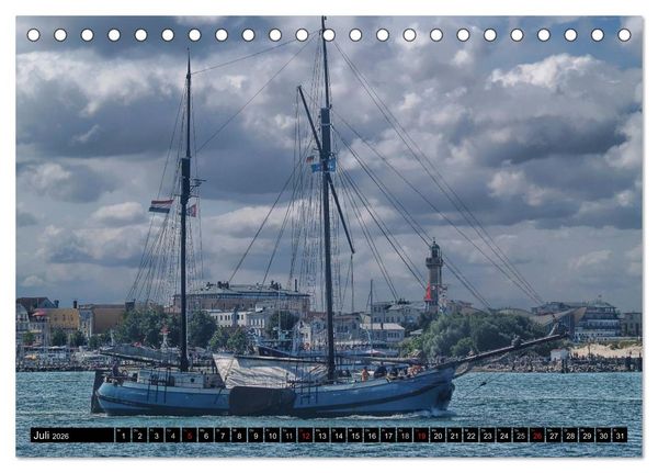 Produktbild: Segelschiffe vor Warnem&uuml;nde (Tischkalender 2026 DIN A5 quer), CALVENDO Monatskalender