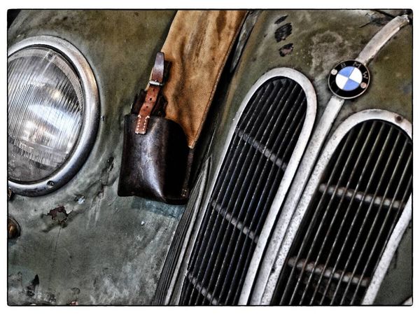 Produktbild: CALVENDO Puzzle Ein Motiv aus dem Kalender Schlafende Sch&ouml;nheiten - Automobile Patina | 1000 Teile Lege-Gr&ouml;&szlig;e 64x48cm Foto-Puzzle f&uuml;r gl&uuml;ckliche Stunden