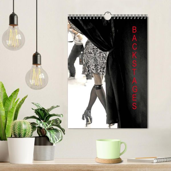 Produktbild: BACKSTAGES (Calendrier mural 2026 DIN A4 horizontal), CALVENDO calendrier mensuel