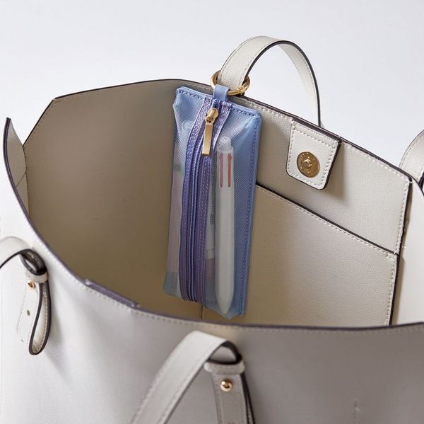 Produktbild: EMILY Mesh Federm&auml;ppchen (Blue Grey) Flat Pen Case | by KING JIM