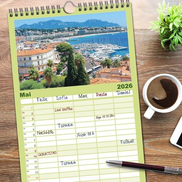 Produktbild: Familienplaner 2026 - Die Magie S&uuml;dfrankreichs mit 5 Spalten (Wandkalender, 21 x 45 cm) CALVENDO