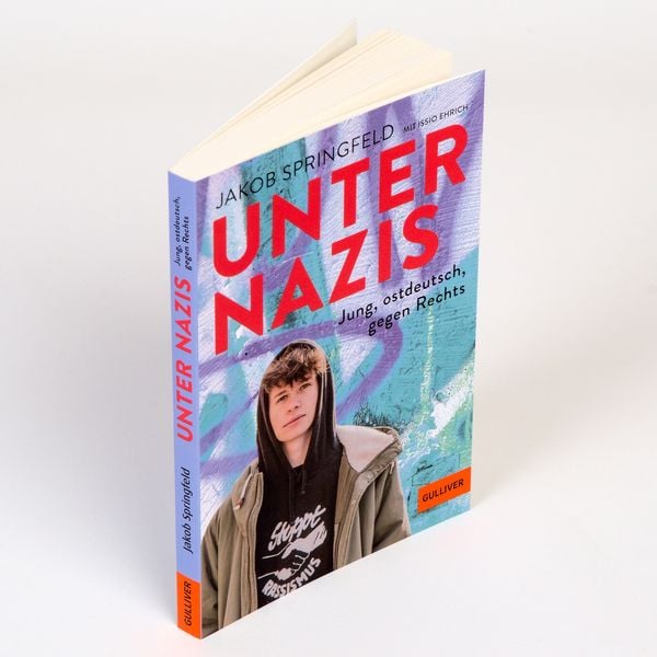 Produktbild: Unter Nazis. Jung, ostdeutsch, gegen Rechts