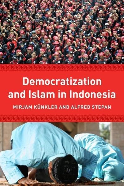 Produktbild: K&uuml;nkler, M: Democracy and Islam in Indonesia