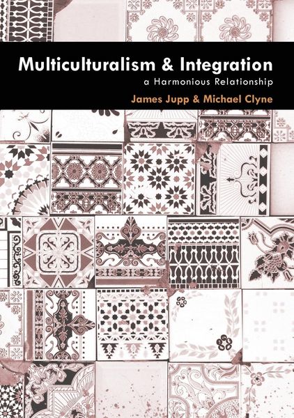 Produktbild: Multiculturalism and Integration