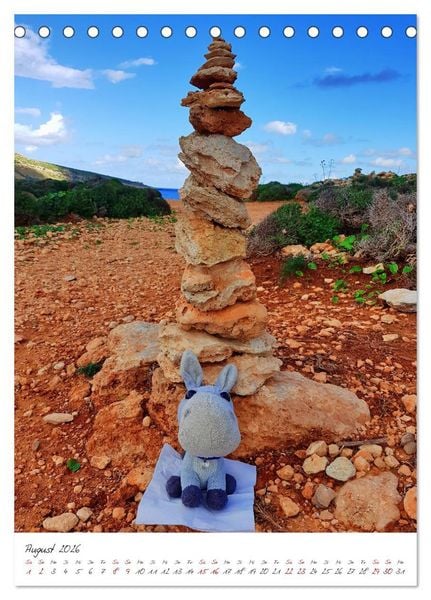 Produktbild: Schorschi auf Reisen ein kleiner Esel unterwegs auf der Insel Malta (Tischkalender 2026 DIN A5 hoch), CALVENDO Monatskalender