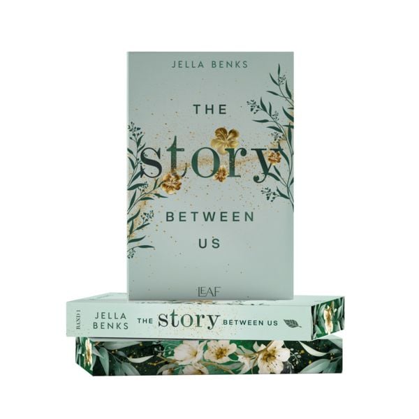 Produktbild: The Story Between Us