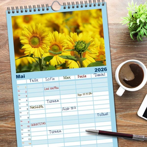 Produktbild: Familienplaner 2026 - Natur Bilder Kalender mit 5 Spalten (Wandkalender, 21 x 45 cm) CALVENDO